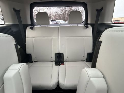 Certified 2025 Hyundai Santa Fe Calligraphy image 23