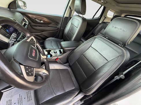 Used 2019 GMC Terrain Denali w/ Advanced Safety Package AWD/4WD image 13