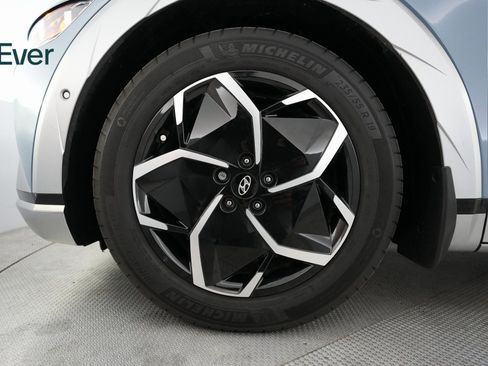 Used 2024 Hyundai Ioniq 5 Limited image 19
