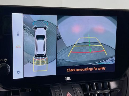 Used 2024 Toyota RAV4 Limited image 13