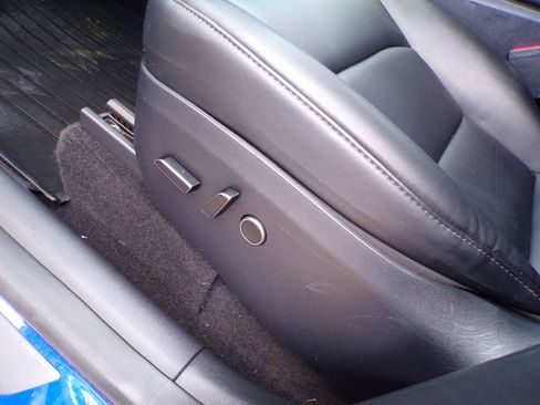 Used 2023 Tesla Model Y Long Range AWD/4WD image 17