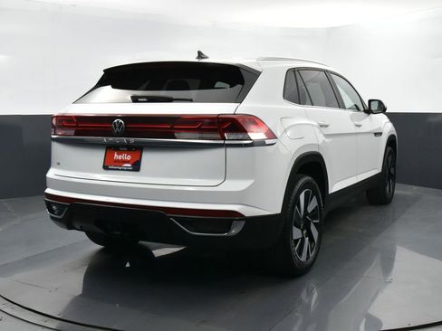 Used 2024 Volkswagen Atlas Cross Sport SE FWD image 42