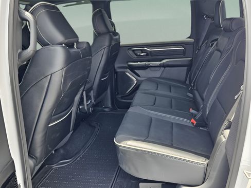 Used 2025 RAM 1500 Limited AWD/4WD image 10