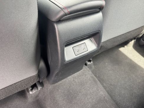 Used 2023 Toyota Corolla SE w/ Carpet Mat Package (TMS) FWD image 20