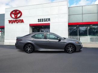 Used 2023 Toyota Camry SE video 2