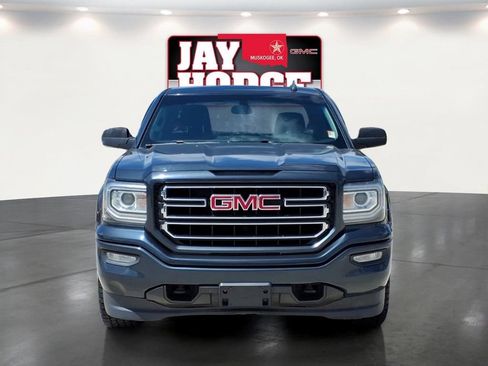 Used 2017 GMC Sierra 1500 SLE w/ SLE Value Package AWD/4WD image 2