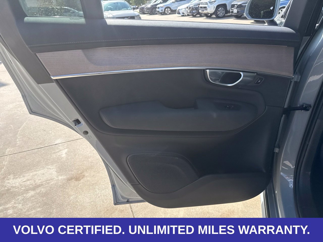 Certified 2026 Volvo XC90 B6 Plus AWD/4WD image 27