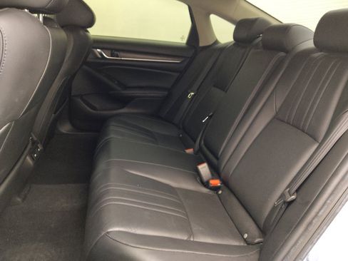 Used 2021 Honda Accord Touring image 18