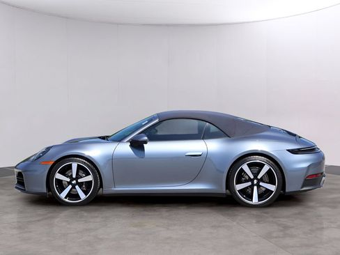 Certified 2025 Porsche 911 Carrera RWD image 7