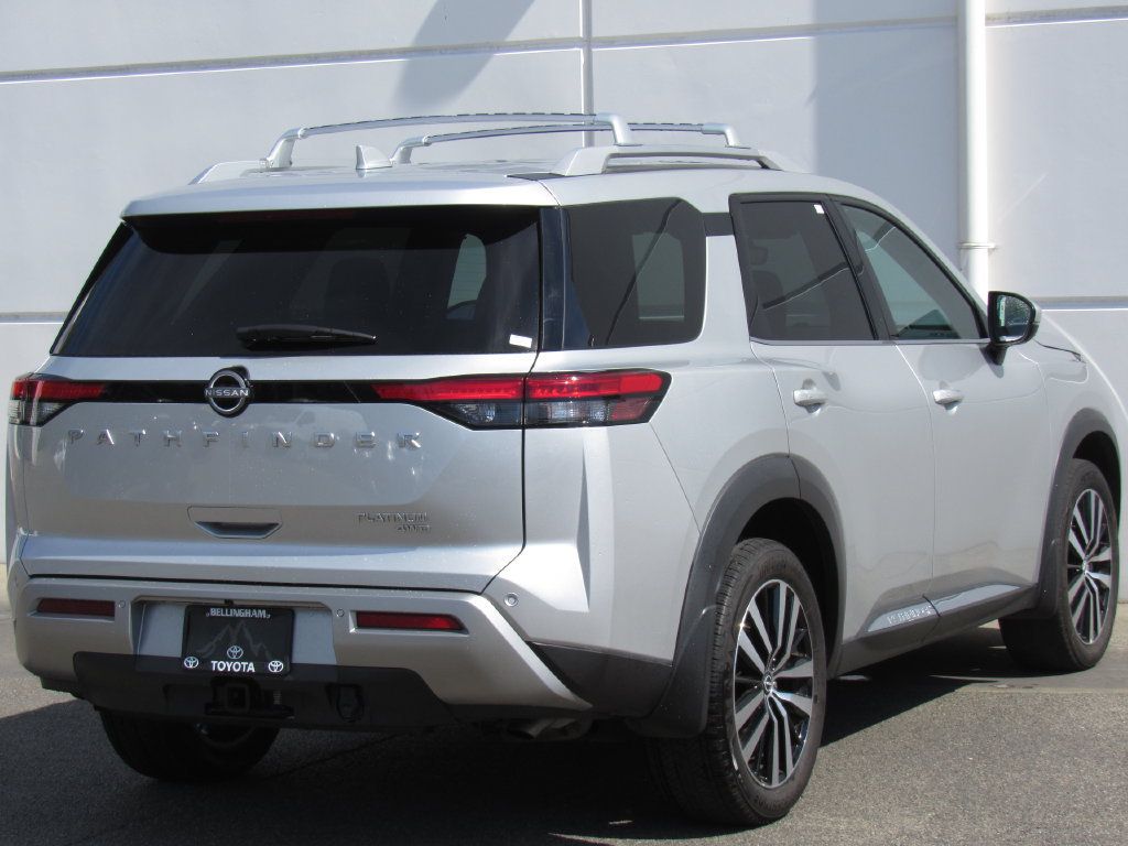 Used 2025 Nissan Pathfinder Platinum AWD/4WD image 6