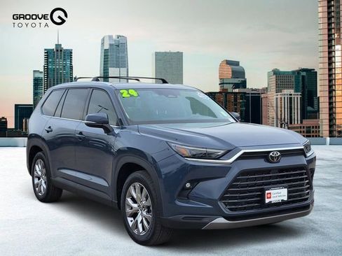 Used 2024 Toyota Grand Highlander AWD image 7