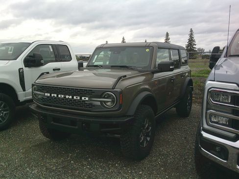New 2025 Ford Bronco Badlands image 28