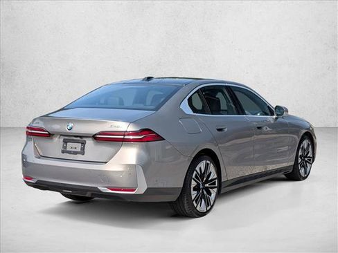 Certified 2026 BMW 540i xDrive AWD/4WD image 5