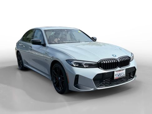 Used 2023 BMW 330e w/ M Sport Package RWD image 7
