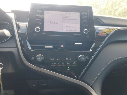 Used 2023 Toyota Camry SE image 25