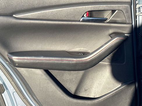 Certified 2025 MAZDA CX-30 AWD 2.5 S w/ Preferred Package image 11