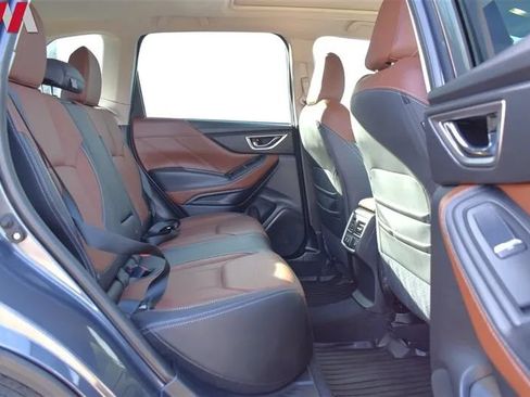 Used 2023 Subaru Forester Touring w/ Popular Package #2 AWD/4WD image 28