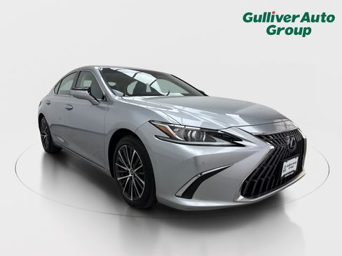 Used 2022 Lexus ES 300h w/ Premium Package FWD image 13