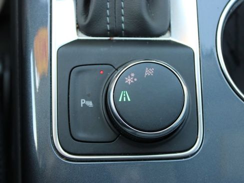 Used 2020 Chevrolet Blazer LT w/ Sound & Technology Package FWD image 41