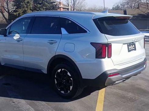 New 2026 Kia Sorento S AWD/4WD image 9