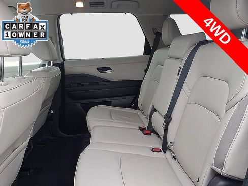 Used 2023 Nissan Pathfinder SL AWD/4WD image 21