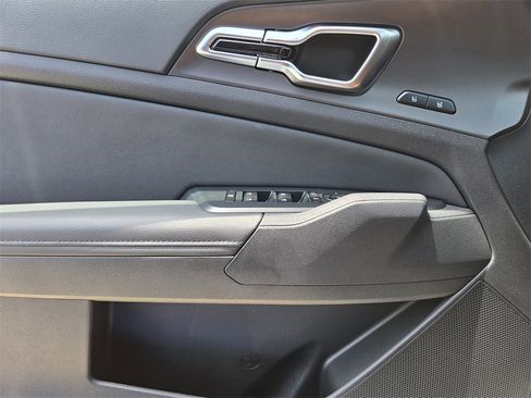 New 2026 Kia Sportage SX image 16