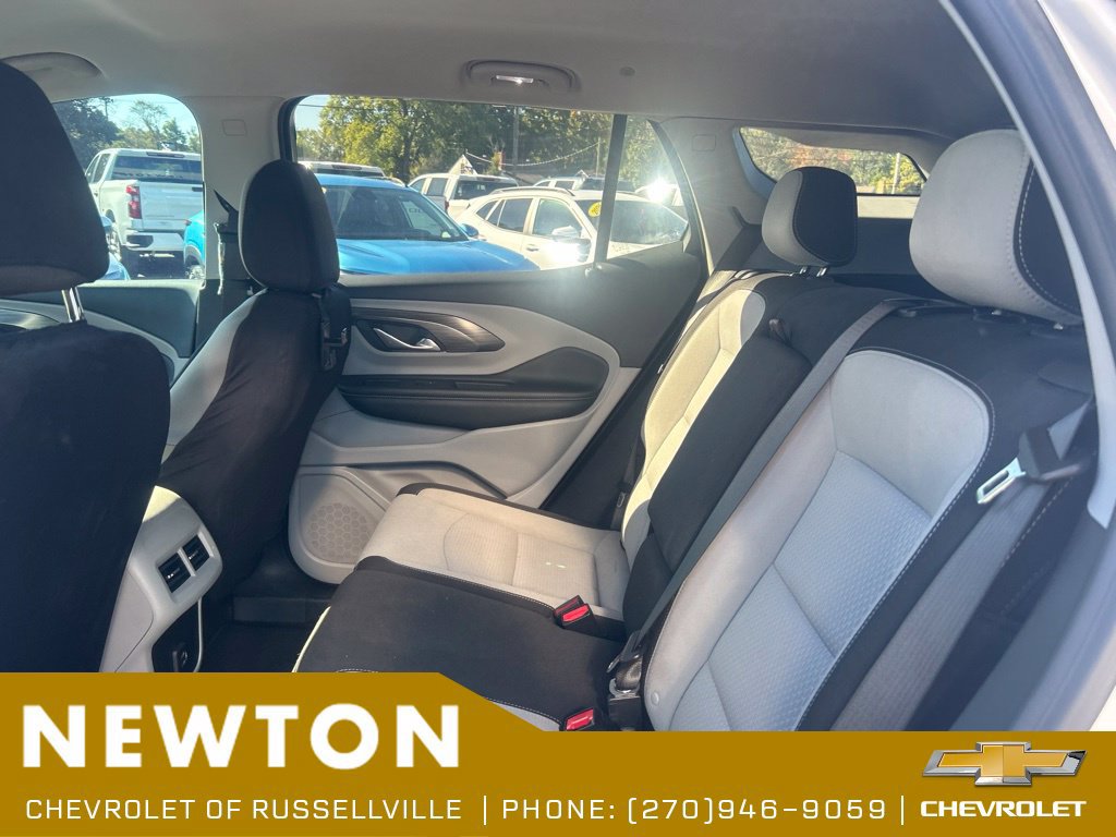 Used 2024 GMC Terrain SLE FWD image 10