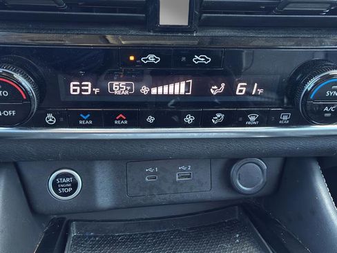 Used 2021 Nissan Rogue SL FWD image 18