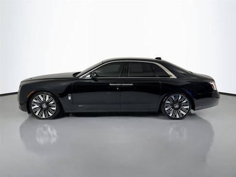 Used 2025 Rolls-Royce Ghost image 10