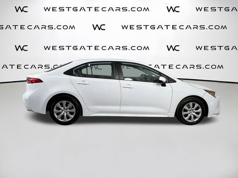 Used 2021 Toyota Corolla LE image 41