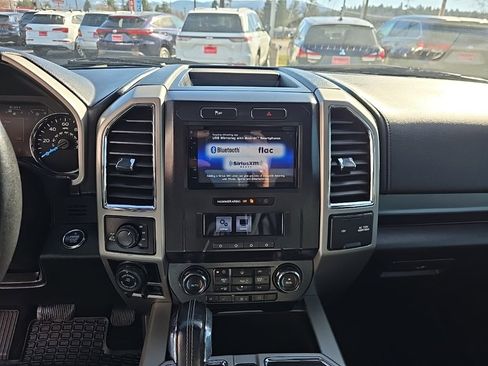 Used 2017 Ford F150 Lariat image 21