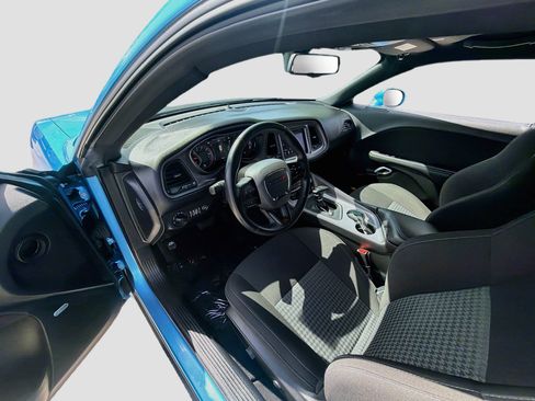 Used 2023 Dodge Challenger GT w/ Blacktop Package RWD image 9
