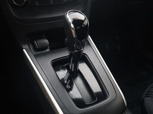 Used 2016 Nissan Sentra SV FWD image 18