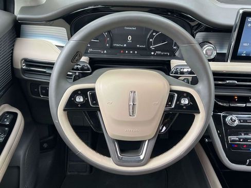 Used 2022 Lincoln Corsair AWD w/ Equipment Group 101A image 18
