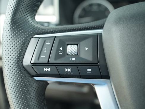 Used 2025 Mitsubishi Outlander SE FWD image 30