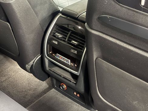 Used 2023 BMW X7 xDrive40i w/ Executive Package AWD/4WD image 12