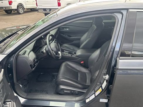 Used 2023 Honda Accord Touring image 13