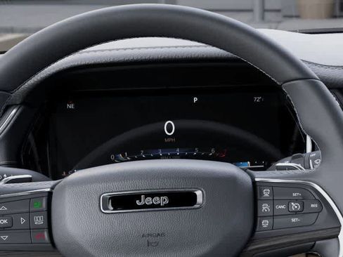 New 2026 Jeep Grand Cherokee Limited AWD/4WD image 17
