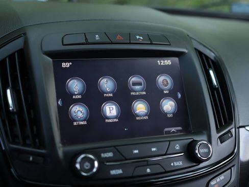 Used 2016 Buick Regal Premium FWD image 13