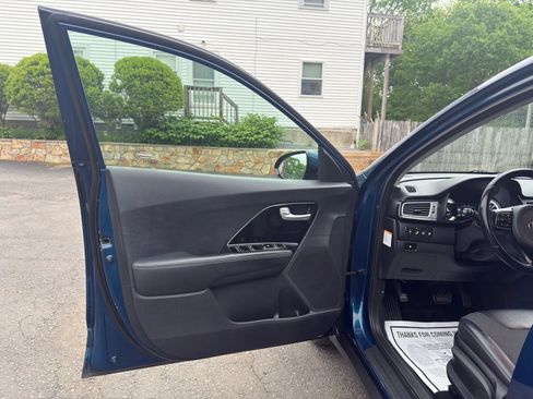 Used 2019 Kia Niro EX FWD image 15
