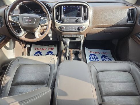 Used 2022 GMC Canyon Denali image 9