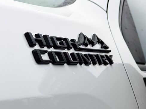 Used 2022 Chevrolet Silverado 3500 High Country w/ LPO, Hitch Package image 7