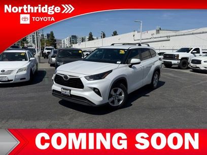 Used 2024 Toyota Highlander LE