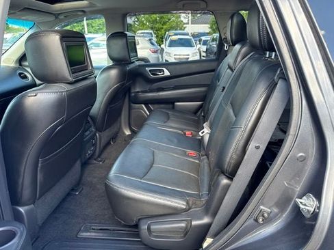 Used 2014 Nissan Pathfinder Platinum w/ Platinum Premium Package AWD/4WD image 19