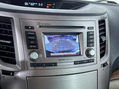 Used 2013 Subaru Outback 3.6R Limited w/ Moonroof Pkg image 18