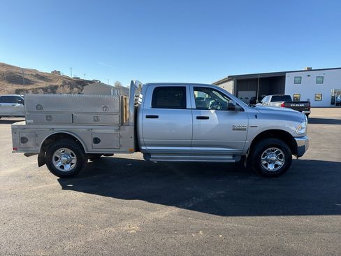 Used 2018 RAM 2500 Tradesman w/ Chrome Appearance Group image 4