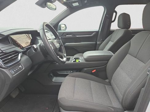 Used 2025 GMC Acadia Elevation image 14