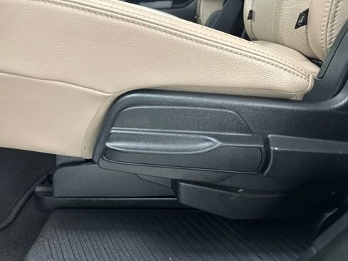 Used 2024 Ford Expedition Limited RWD image 12