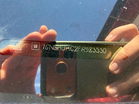 Used 2015 Chevrolet Suburban LT image 23