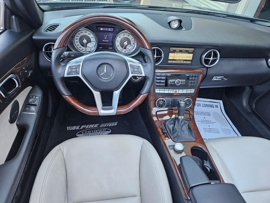 Used 2013 Mercedes-Benz SLK 250 image 7